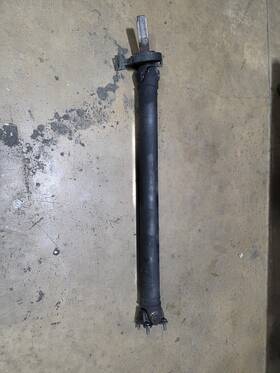 1227283 Bmw E36 328i M3 Prop Drive Shaft Propshaft Medium Case Differential Diff Rear