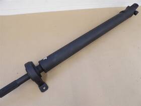 Chevrolet 14054235 1982-87 Chevy C20 Pickup C30 Front Section Of Rear Driveshaft Reg Cab Mt 39-3/4 Inch