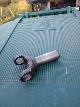 3r-3-1658x Chevrolet 3r S44 Chevy Driveshaft Transmission Slip Yoke 26 27 Spline 07812557 Gm Cadillac