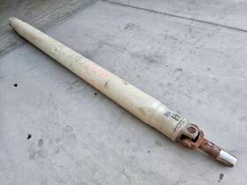 84041622 Chevrolet Truck Used 2015 Silverado Diesel 4x4 Longbed Drive Shaft Fits 15-19 8ft 2500/3500 84041622 Chevrolet Truck Used 2015 Silverado Diesel 4x4 Longbed Drive Shaft Fits 15-19 8ft 2500/3500