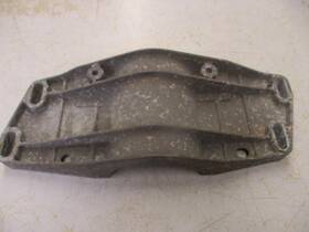 05110023ac Chrysler 04-08 Pacifica Driveshaft Support Bracket