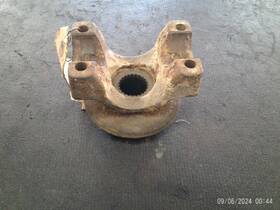 432.fd1k68 Ford 1968 Mustang Integral Rear End Yoke 361606