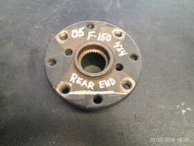 432.fd8505 Ford Truck 9.75 Rg Rear End Yoke 2005 F150 360853