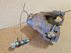 432.fd8817 Ford Truck 2017 F550 Super Duty Used 6.7l 4x2 6r140 Transmission Shaft U Joint Yoke 432.fd8817 Ford Truck 2017 F550 Super Duty Used 6.7l 4x2 6r140 Transmission Shaft U Joint Yoke
