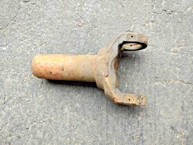 1581648 General Motors 64-81 Gm Cars Th350 26 Spline Transmission Drive Shaft Slip Yoke 1581648 General Motors 64-81 Gm Cars Th350 26 Spline Transmission Drive Shaft Slip Yoke