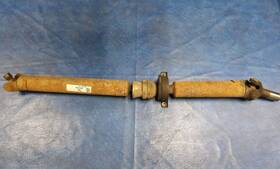 26041428 General Motors 1993-2000 Camaro Rs Firebird Gt 3.4 3.8 V6 Two 2 Pieces Driveshaft Drive Shaft