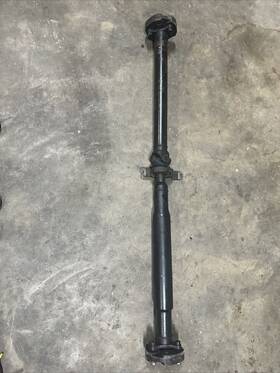 92244724 Gm 10-15 Camaro Ss Driveshaft Drive Shaft Automatic Transmission Aa7187 92244724 Gm 10-15 Camaro Ss Driveshaft Drive Shaft Automatic Transmission Aa7187