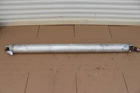 84669660 Gm Trucks 2015-2016 Gmc Sierra 2500 Crew Cab 6.6l 4x4 Rear Driveshaft Cardan Shaft Oem 84669660 Gm Trucks 2015-2016 Gmc Sierra 2500 Crew Cab 6.6l 4x4 Rear Driveshaft Cardan Shaft Oem