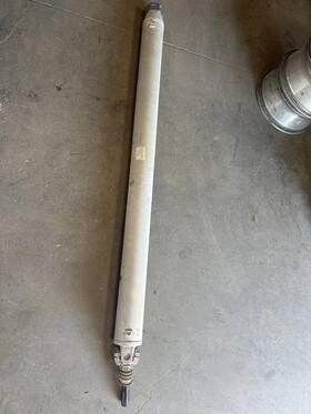 84675737 Gm Trucks 2017 2022 Chevy Express 2500 2.8l Rear Drive Shaft 135 Inch Wb 3.42 Oem