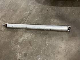 23418972 Gmc Used Rear Drive Shaft Fits 2017 Sierra 1500 Pickup 4x4 Crew Cab 5.3l 6ft 6