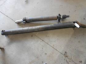 Smitley-211-14-099 Gmc 2001 Sierra 3500 Drive Shaft Rear Crew Cab Long Bed 2 Piece Allison