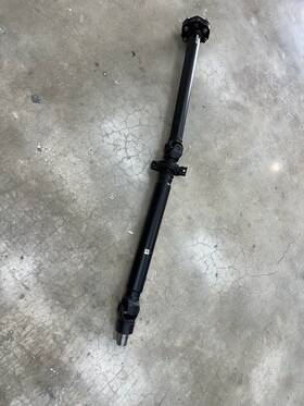 370004hz0a Infiniti 17-22 Q60 Rwd Rear Driveshaft Drive Shaft Propeller Oem