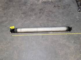 8972321713 Isuzu Trucks 2002-2004 Axiom Rear Drive Shaft 4wd Line Oem 8972321713 Isuzu Trucks 2002-2004 Axiom Rear Drive Shaft 4wd Line Oem