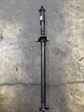 A2128806q007 Mercedes-benz 2012-2016 Cls550 Awd W218 Rear Driveshaft Propeller Cardan Oem