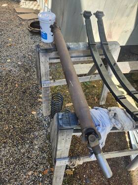 F6zz4602ca Mustang 96-04 Ford Gt 4.6 Manual Trans Rear Drive Shaft F6zz4602ca Mustang 96-04 Ford Gt 4.6 Manual Trans Rear Drive Shaft