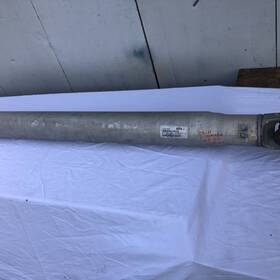 37000-ze00a Nissan Armada 2wd/2006-2011 Rwd Rear Drive Shaft Oem