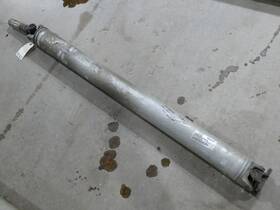 37300-ea300 Nissan 2005-2019 Frontier Quad Cab 4.0 Manual Shift 4x4 Rear Driveshaft 126 Inch Wb 78768