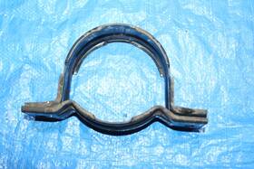 3752136g25 Nissan 86-97 Hardbody D21 P/u Carrier Bearing Brackets Center Support Braces 2wd 3752136g25 Nissan 86-97 Hardbody D21 P/u Carrier Bearing Brackets Center Support Braces 2wd