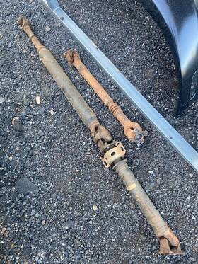 Oem 986-130 2000-2006 Toyota Tundra 4wd 4.7 Rear Drive Shaft Used