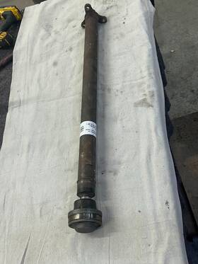 10344865 Pontiac 2007 Solstice Driveshaft For Manual Transmission 3500 Miles Very Nice 10344865 Pontiac 2007 Solstice Driveshaft For Manual Transmission 3500 Miles Very Nice
