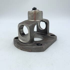 C3-83-19 Spicer Double Cardin Cv Flange Yoke