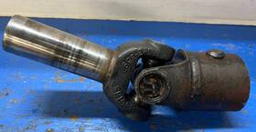 F3-3-339 Spicer Yolk E4od Ford Drive Shaft Transmission F3-3-339 Spicer Yolk E4od Ford Drive Shaft Transmission