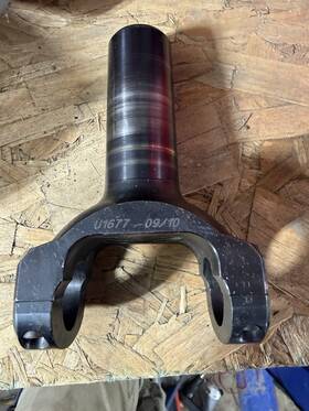 U1677 Strange Engineering Transmission Yoke 2-piece 27 Spline For Gm New