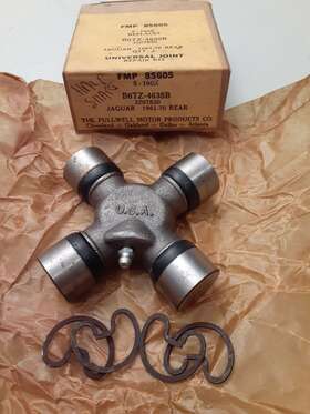 Fmp-85605 The Fullwell Motor Products Co Jaguar 1961-70 Rear Half Shaft Universal Joint Fmp 85605