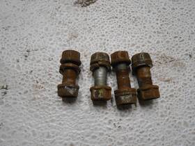 Smitley-393-34-120 Toyota 1999 4runner Rear Of Drive Shaft Bolts