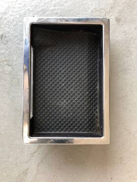 7l6857130a Volkswagen 2004-2010 Touareg Front Ashtray Ash Tray Assembly 7l6857311 Oem