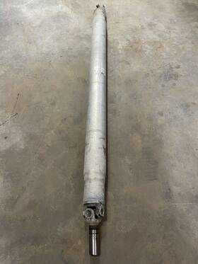 11976279 Wellstorehere 2011-2018 Rear Driveshaft For Chevrolet Silverado 2500 Hd And Gmc Sierra
