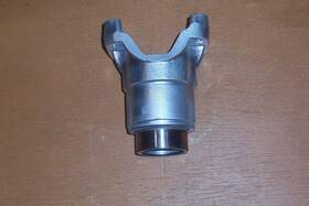 S5-47 Zf Ford 5 Speed Manual Rear Yoke