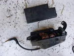 Subaru Forester SG9 Sti Jdm 2004 Main Fuse Relay Box 82231SA400 J036. Fixed Price $42.60.